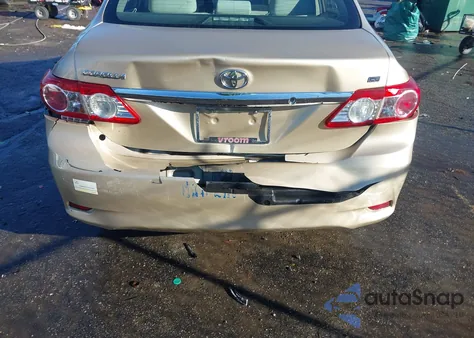 2013 Toyota Corolla Le z USA, uszkodzony, nr VIN 2T1BU4EE2DC020836